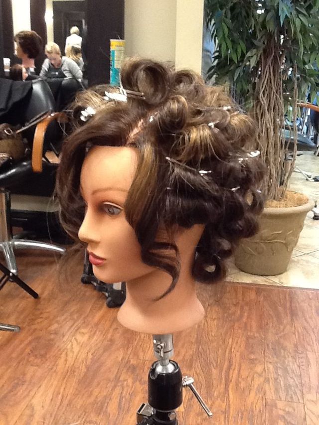 Pin up curls
