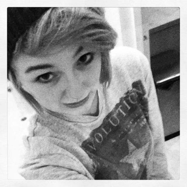 Quiff/hat/tied-up/clip