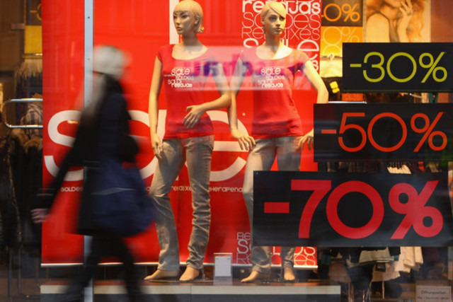 Retailers+Offer+After+Christmas+Sales+XtMsyQzkBwJl