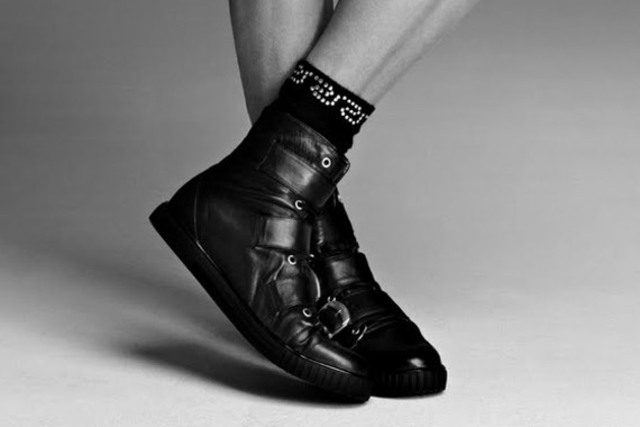 River-Viiperi-for-Versace-HM-Mens-01