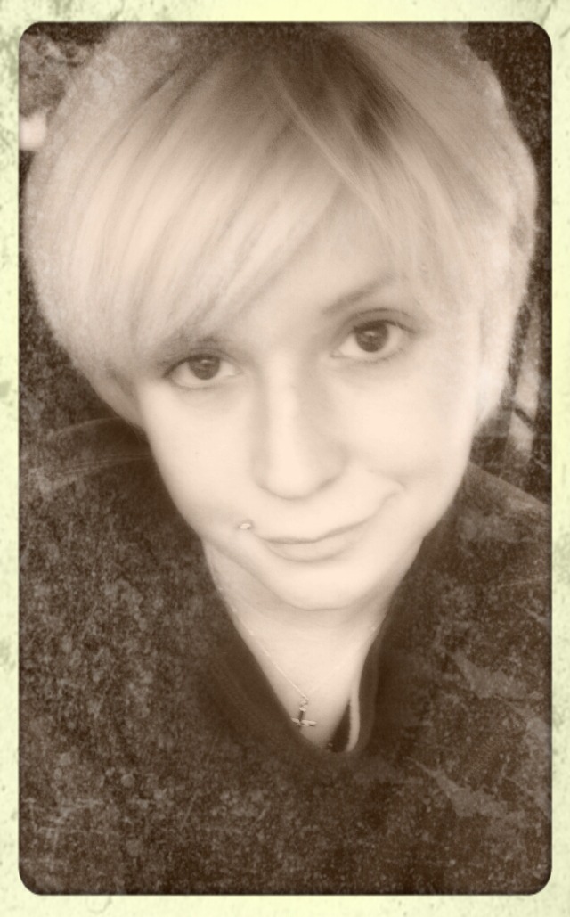 Short Blonde Bang'in