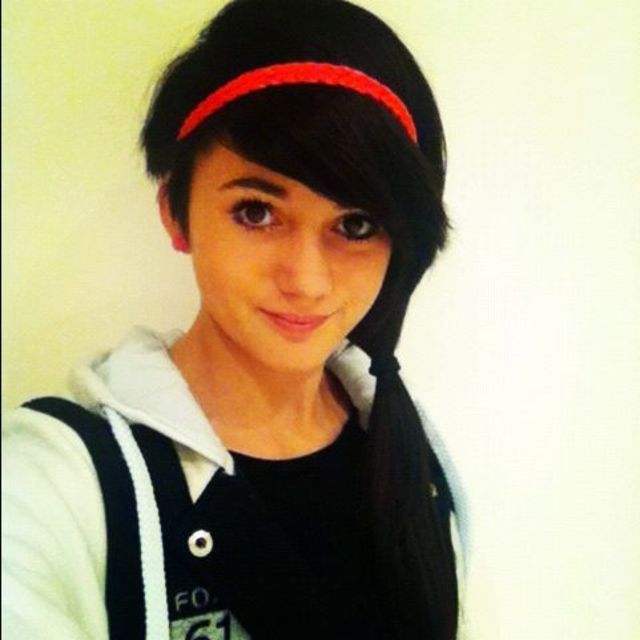 Side pony-tail
