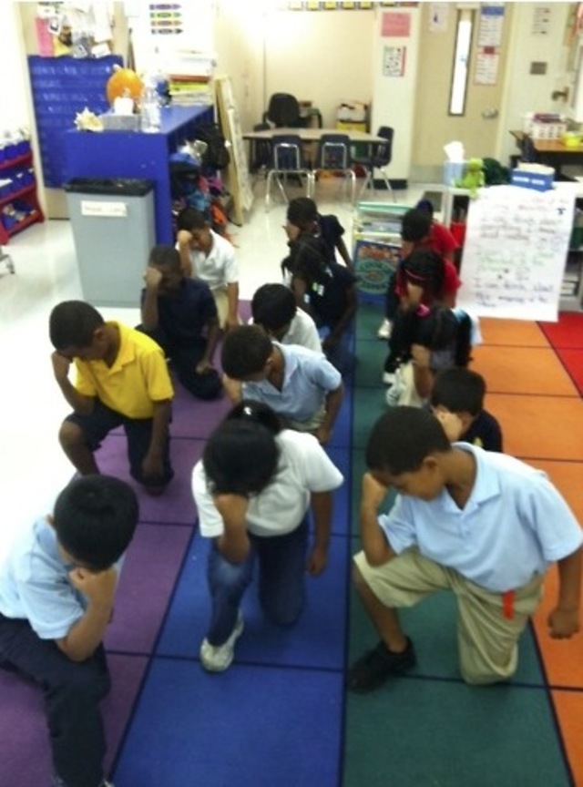 Tebowing Bangstyle.com4