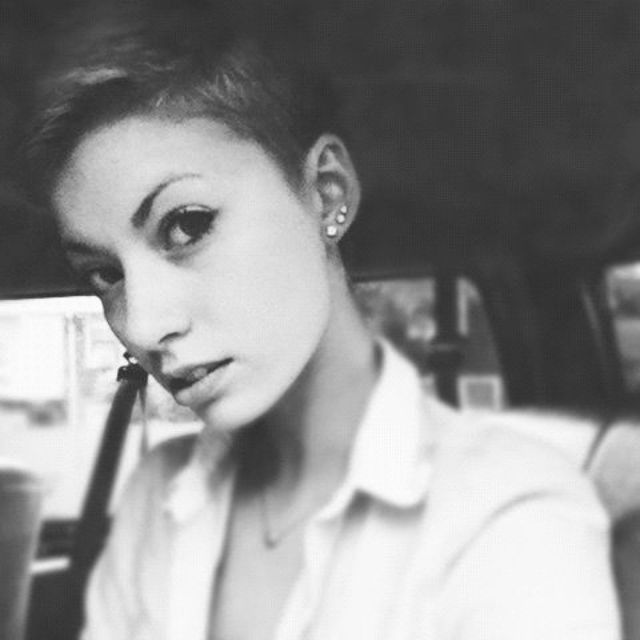 The edgy pixie cut.