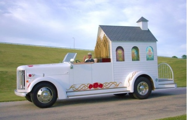 Wedding Chapel Bangstyle