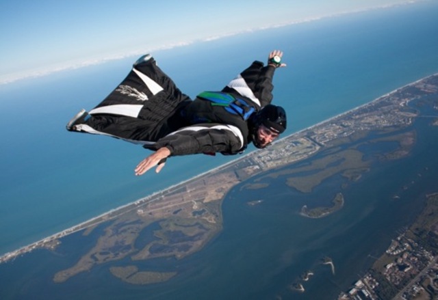 Wingsuit Bangstyle