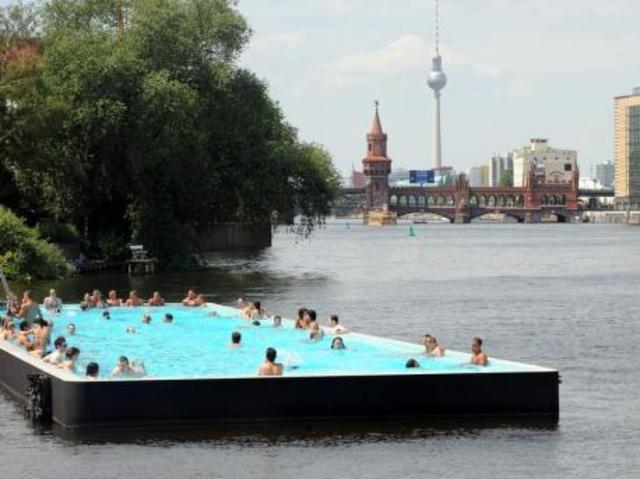 berlin floating pool