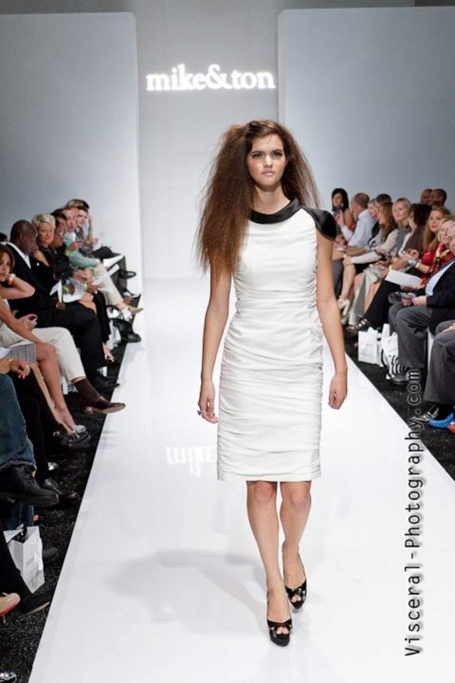 RUNWAY