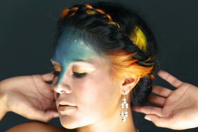 stylist - Brian lopez .Carlton hair