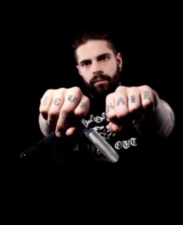 Me, myself and I - Tom Chapman