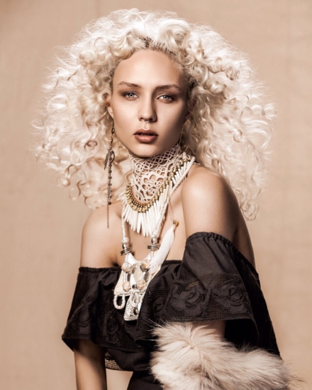 RAW #1
Photographer: Nick Dale
Makeup: Tess Wilks
Styling: Vinn Ruatoe/Kylie Andrew