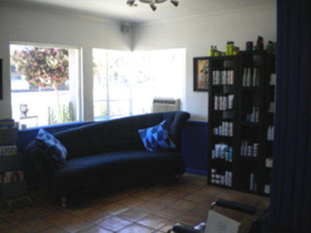 Salon Area