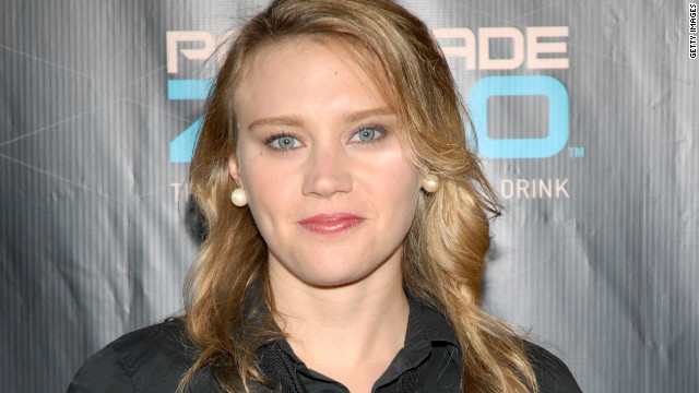 120329035432-kate-mckinnon-2009-story-top