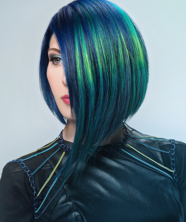 Hair : Nicole Pede
Makeup: Jessica Benner 
Photography: Paula Tizzard 