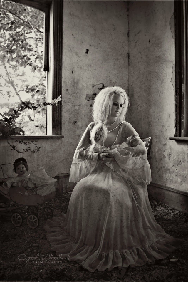 Darker Side of dolls photo shoot 