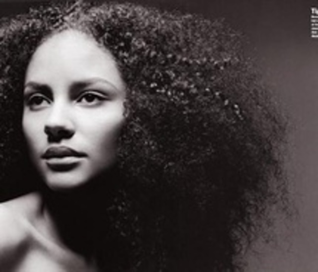 african,afro,black,and,white,curly,hair,model-90cb5ceee6a761ea603c6969c887ce7e_m