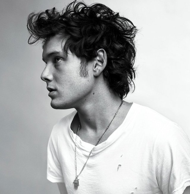anton_yelchin_99