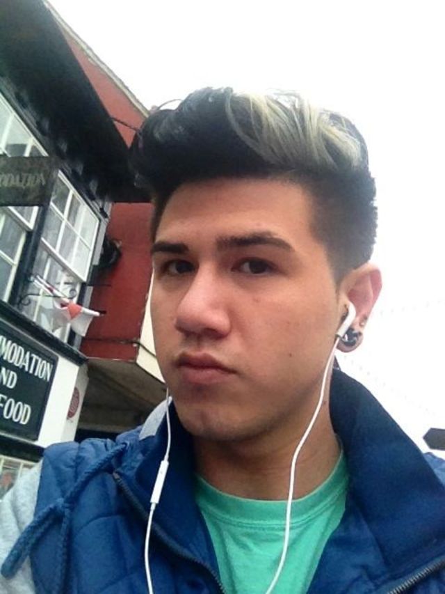 ash blonde streak quiff