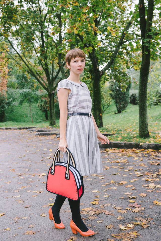 gray-red-fall-look
