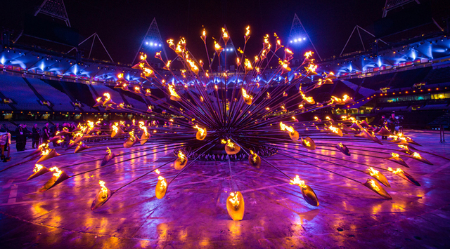 2012_olympic_cauldron_thomas_heatherwick