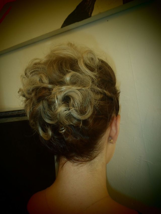 Short Stylish Upstyle - wedding and formal styles Sydney