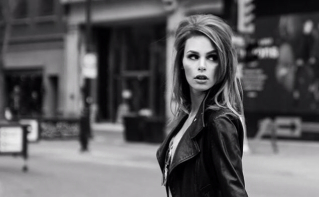 Dkenvy @the.original.dk model @sarahstokes photographer @jeninelambert