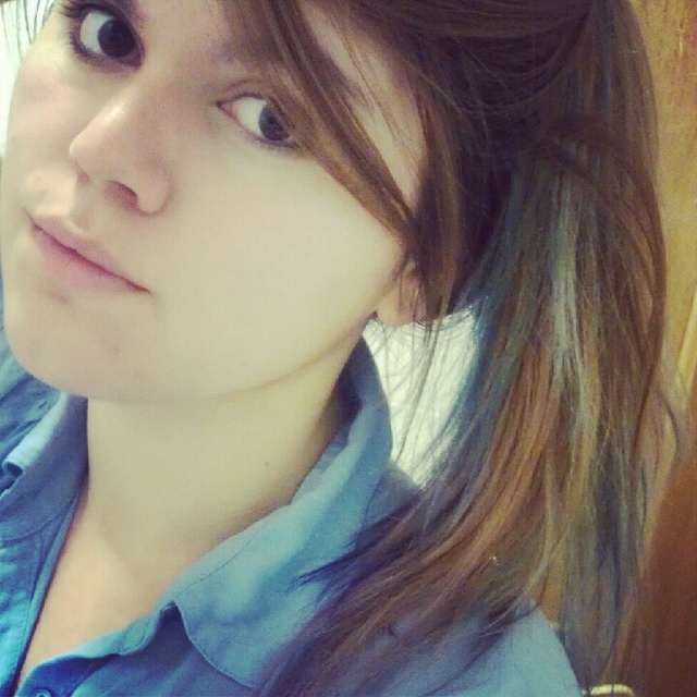 Ponytail, with an edge of colour.