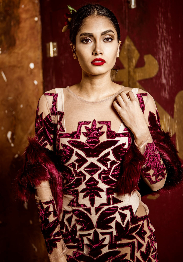 Hair: Anne Chesbro
Makeup: Nikki Mitrakos
Photographer/wardrobe Stylist: Julia Rabkin