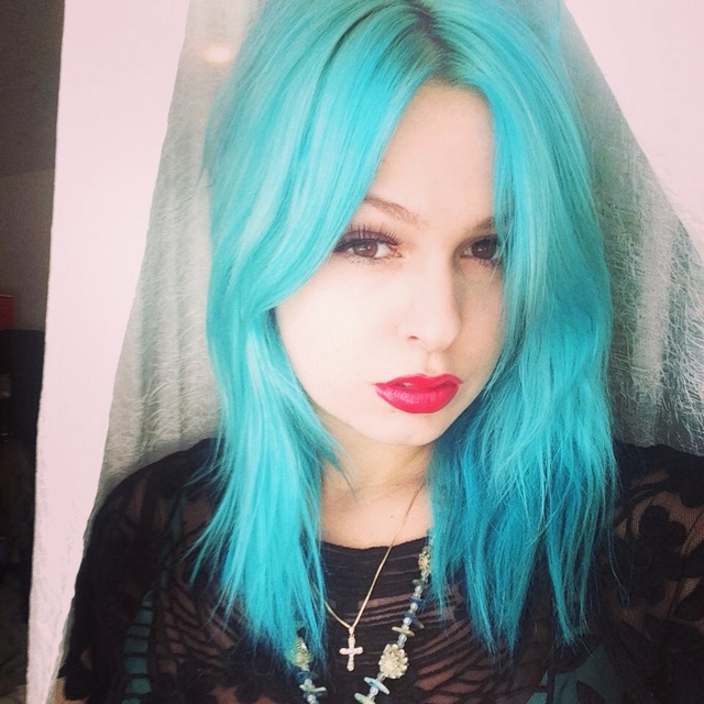 Atomic tourqouise mermaid hair   