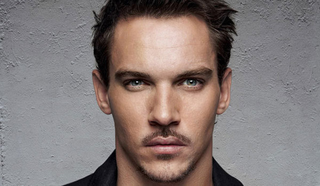 la-et-st-jonathan-rhys-meyers-dracula-nbc-2012-001