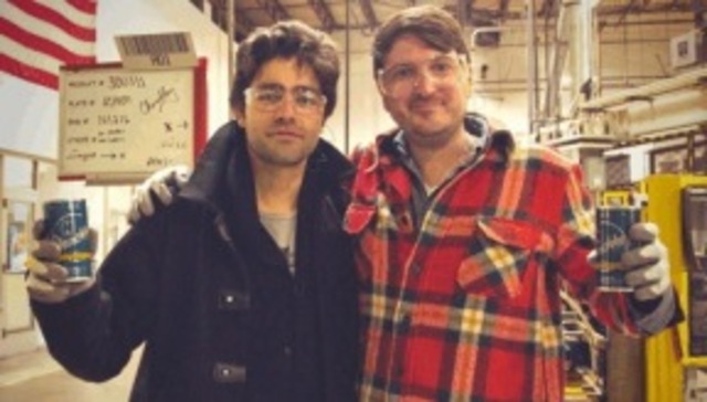 adrian-grenier-flat-top-beer-2