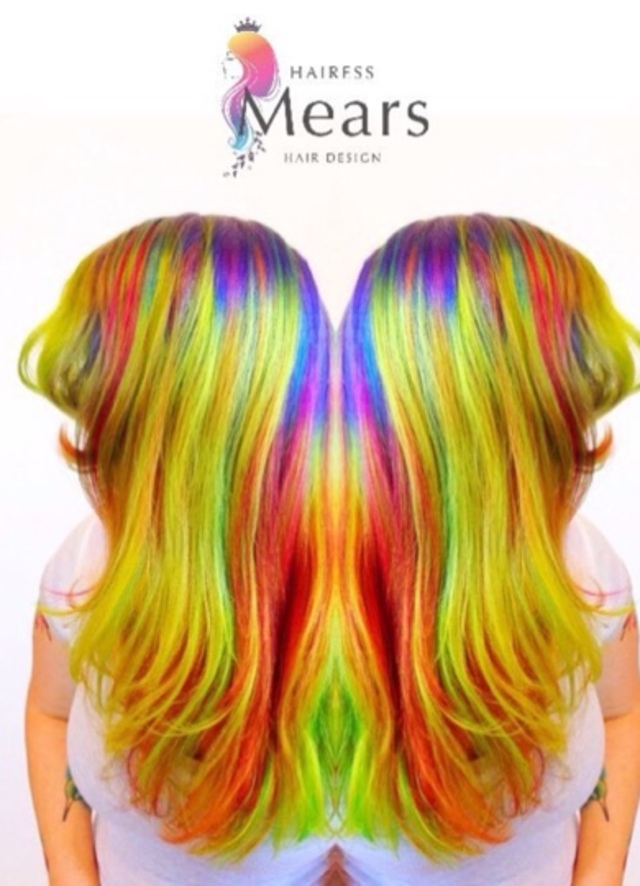 Lisa Frank hair