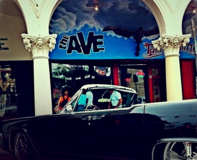 The Ave Venice