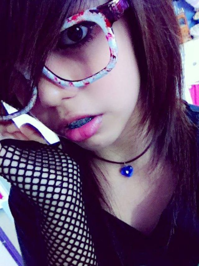 bit emo