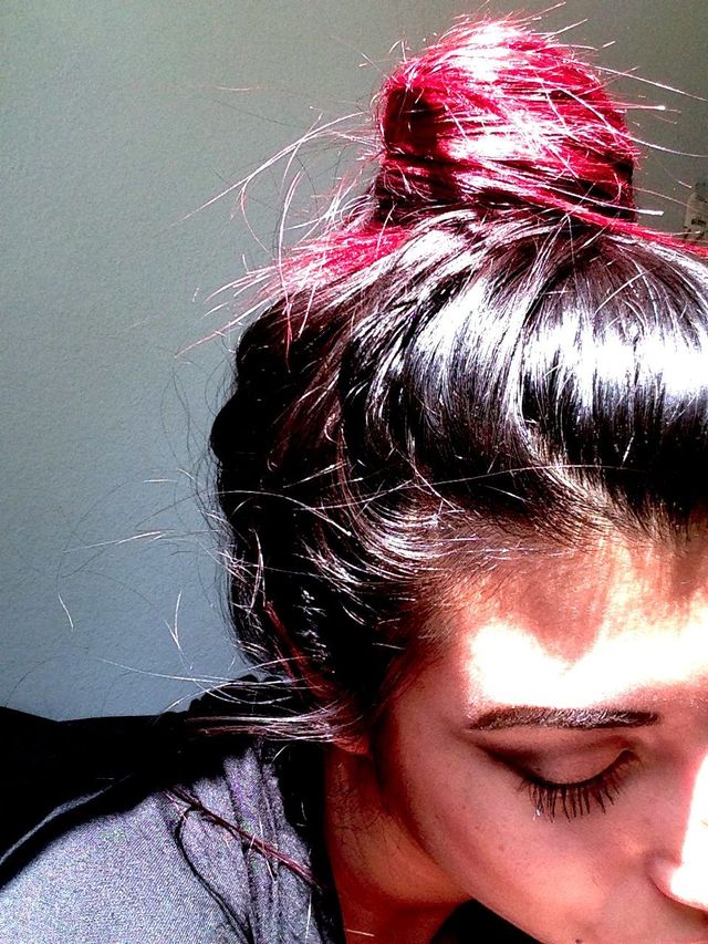 black top violet knot