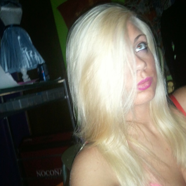bleach blonde
