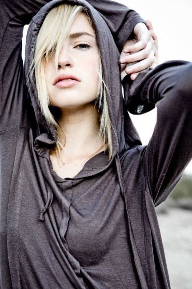 blond