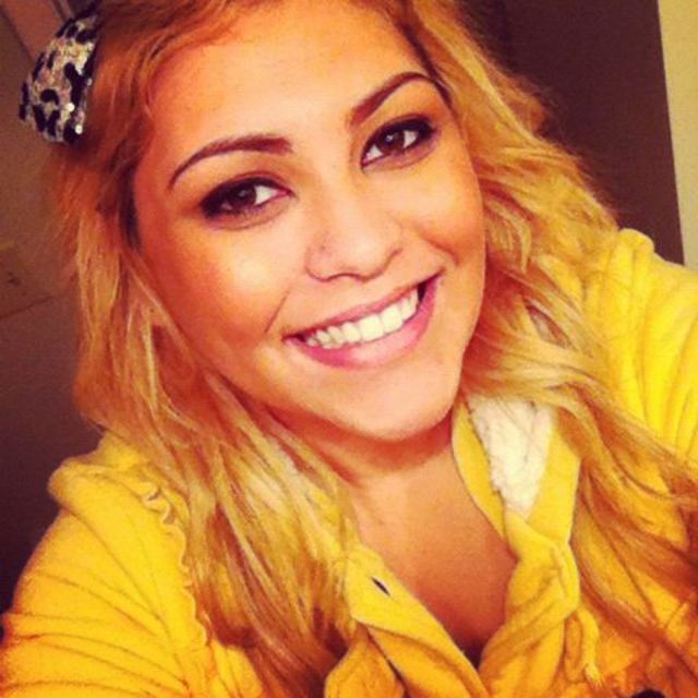 blonde bow