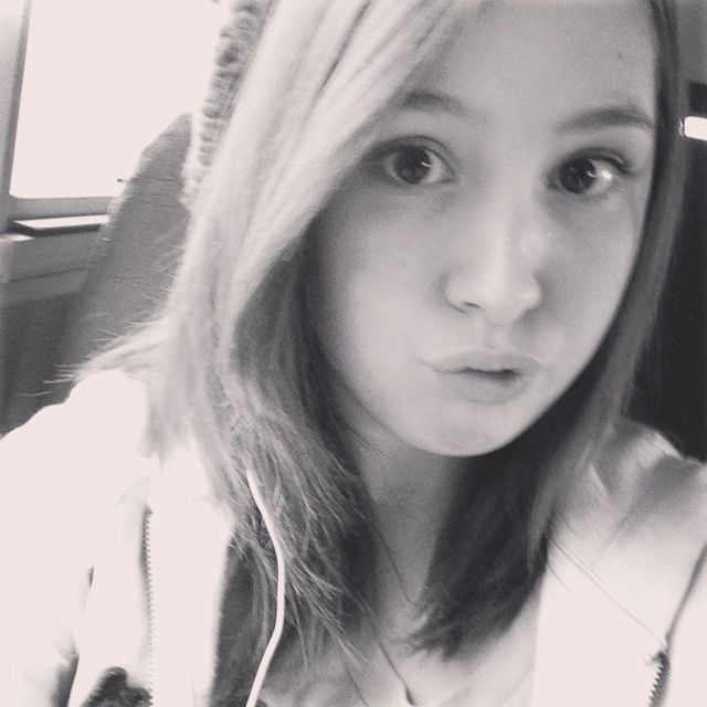 blonde hair .