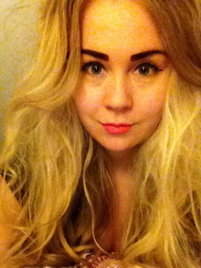 blonde messy