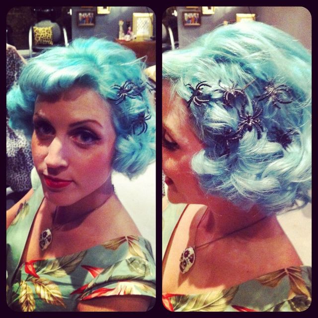 blue hair 