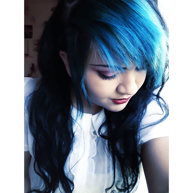 blue hair