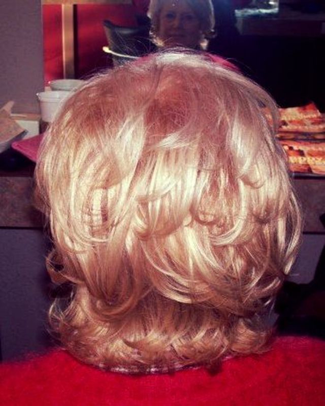 bob with layers.. mocha blonde 