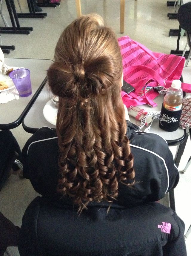 bow and curls 