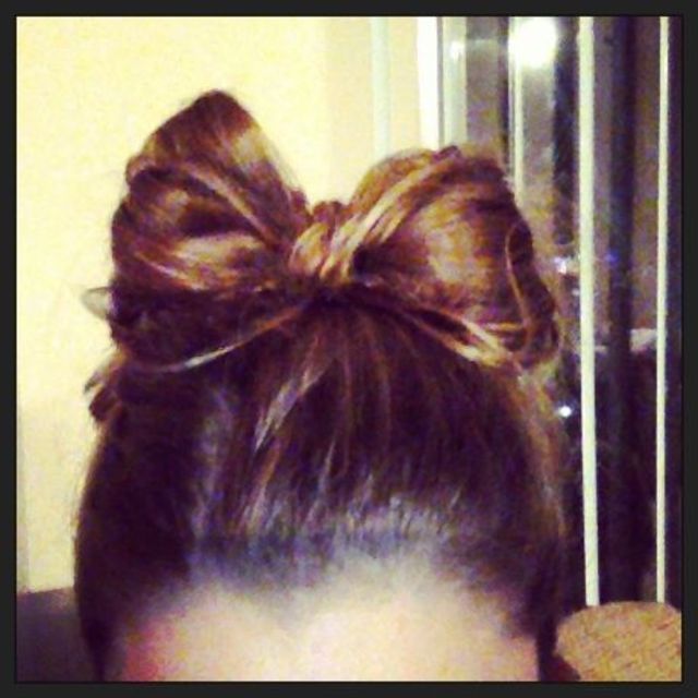 bow bun 