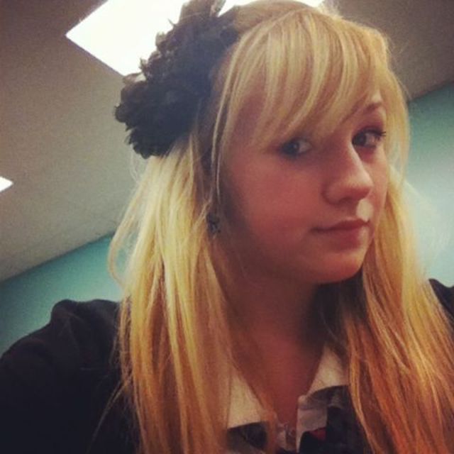 bow on hair
