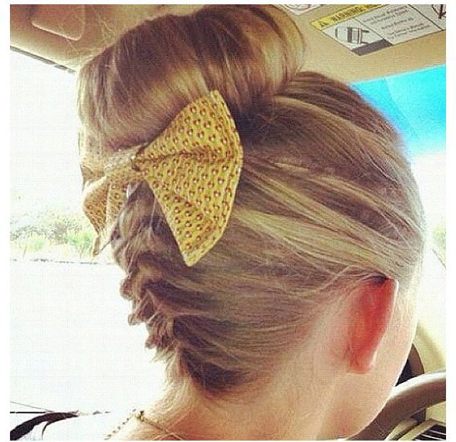 braided bun with bow 