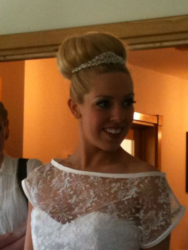 bridal Audrey style 