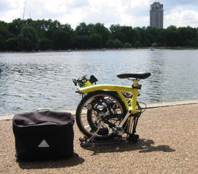 brompton-bike_folded-neo
