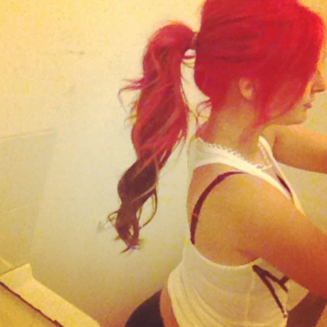 brown ends n pink hair 